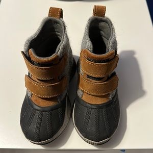 Sorel toddler boots size 10